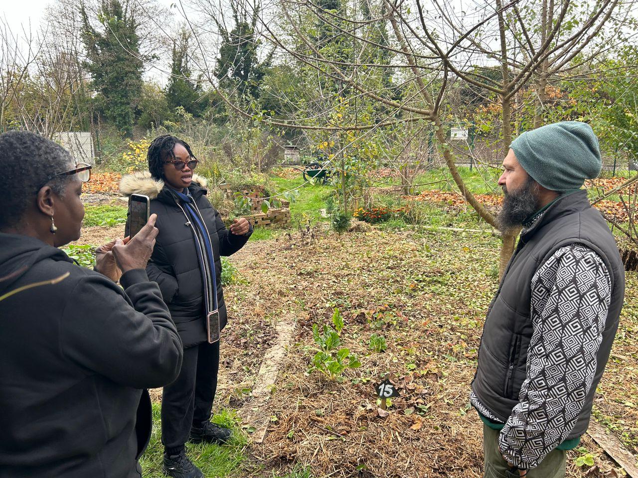 Echange entre Marie-Paule et un agriculteur