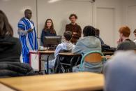 Adbou Karim intervient dans un lycée