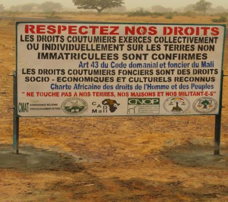 Photo pancarte Mali "Respectez nos droits"