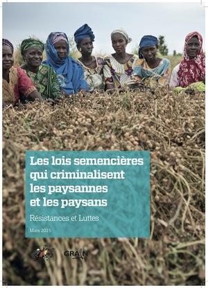 couverture du rapport : femmes dans un champs